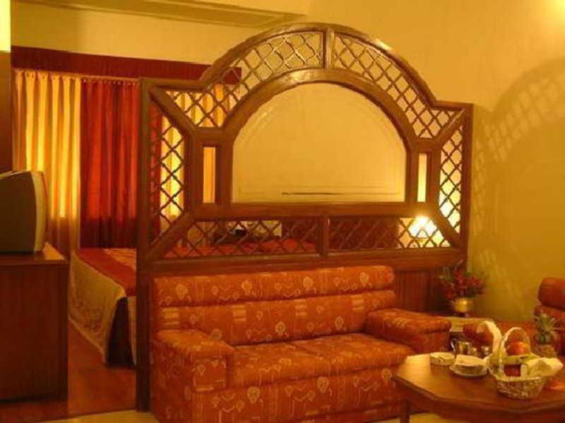 Hotel Amer Palace Bhopal Exterior foto